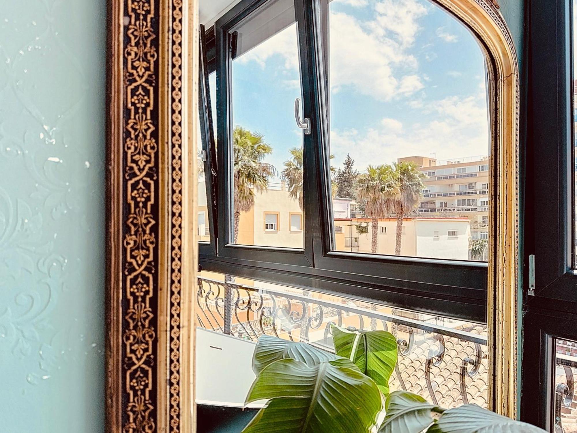 Alhambra Deco Homtels Apartment Torremolinos Luaran gambar